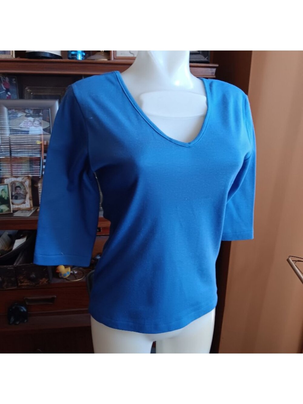 True Vintage T-shirt Top Medium V-Neck 3/4 Sleeve Single Stitch 1980's Mom
